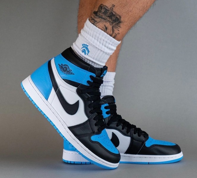 Unc 1s on sales feet